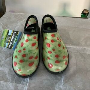 Rubber Garden Shoes Women's GroundWork Green Strawberry Clogs Size 9